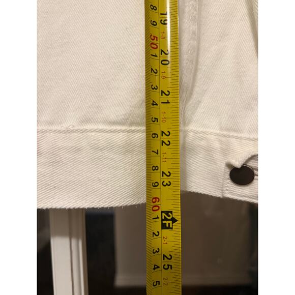 Savanna Jane star sleeve white denim jacket NWT small - Picture 10 of 13